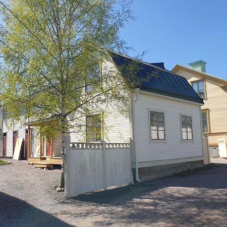 Vaelrenoverad Fin Laegenhet I Charmigt Omrade Söderhamn Εξωτερικό φωτογραφία