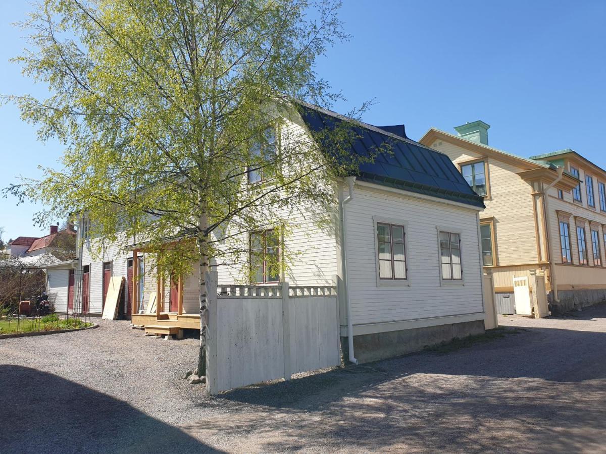 Vaelrenoverad Fin Laegenhet I Charmigt Omrade Söderhamn Εξωτερικό φωτογραφία